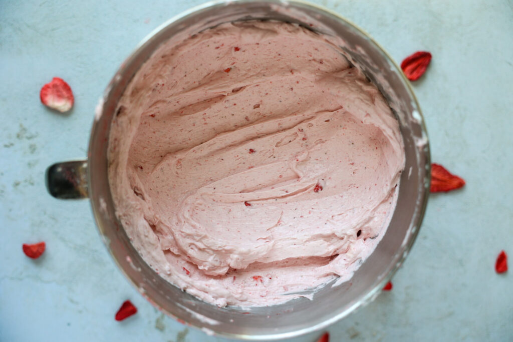 easy strawberry buttercream